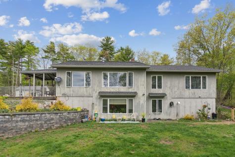 28 Oakledge Hills Road Raymond ME 04071