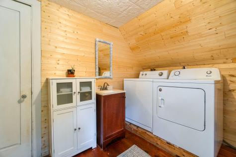 1080 Lake Shore Drive Auburn ME 04210