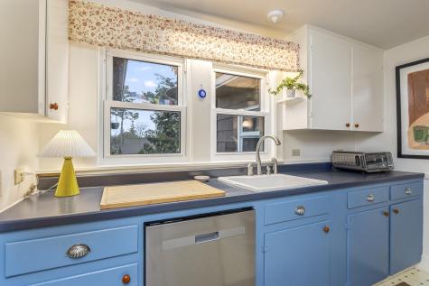 59 Ocean View Road Cape Elizabeth ME 04107