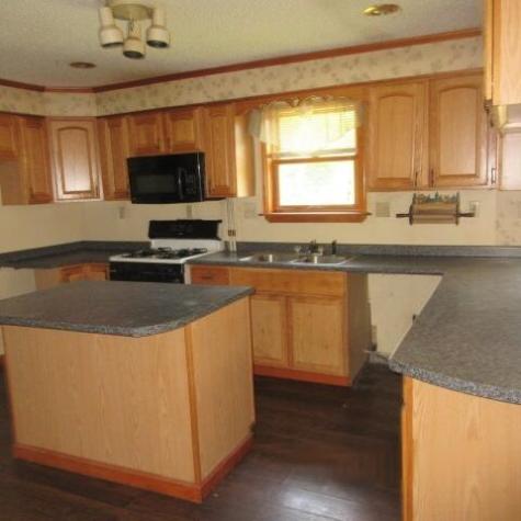 36 Merrill Road Eddington ME 04428