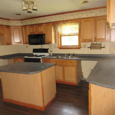 36 Merrill Road Eddington ME 04428