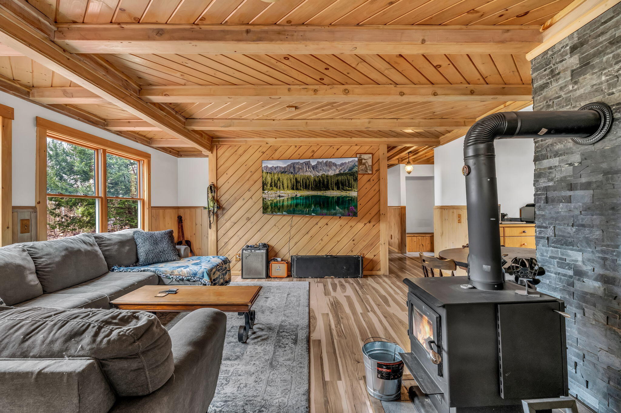 79 Auburn Road Peru ME 04290