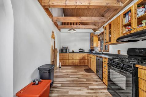 79 Auburn Road Peru ME 04290
