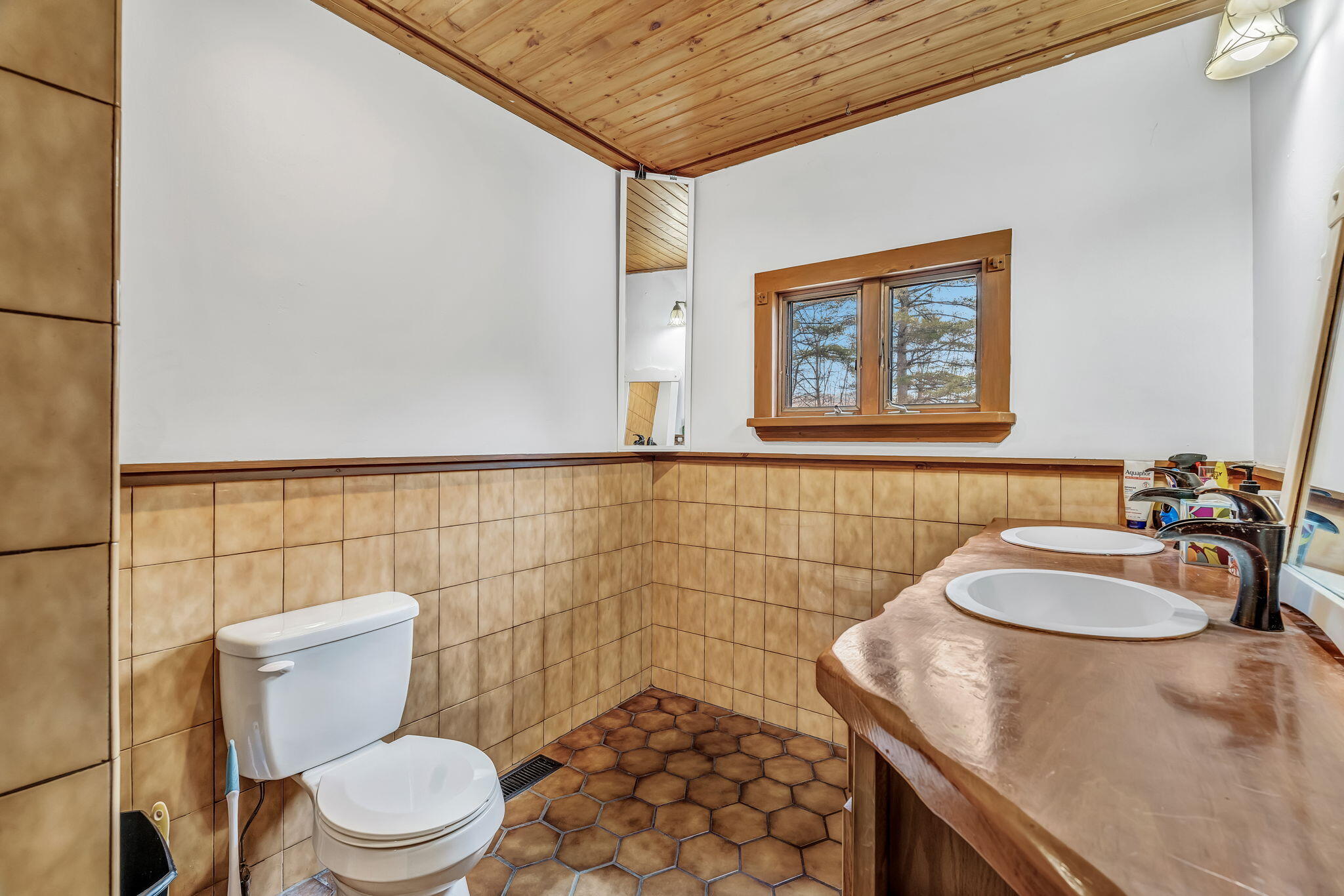 79 Auburn Road Peru ME 04290