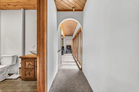 79 Auburn Road Peru ME 04290