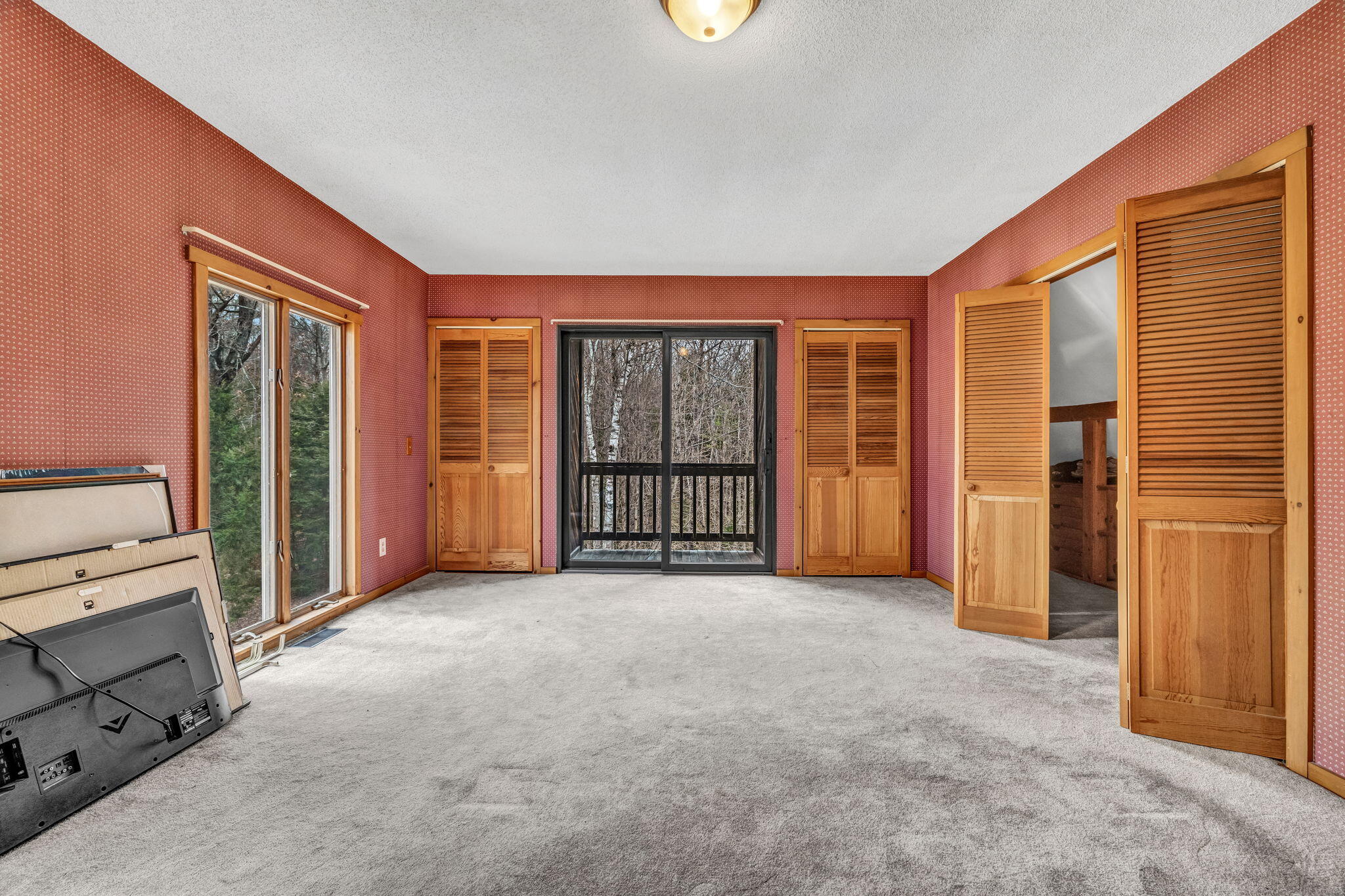 79 Auburn Road Peru ME 04290