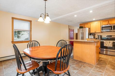 28 Forest Drive Topsham ME 04086