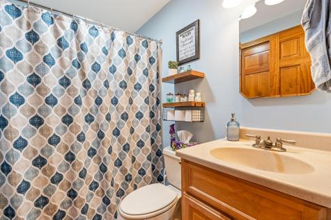 28 Forest Drive Topsham ME 04086