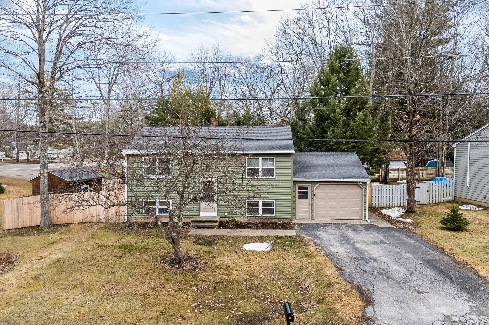 28 Forest Drive Topsham ME 04086