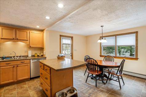 28 Forest Drive Topsham ME 04086