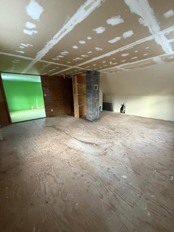 17 Walker Road Mechanic Falls ME 04256