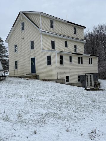 17 Walker Road Mechanic Falls ME 04256