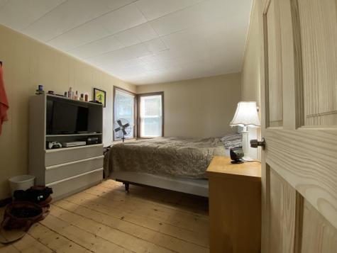 62 Mcnamara Street Lewiston ME 04240