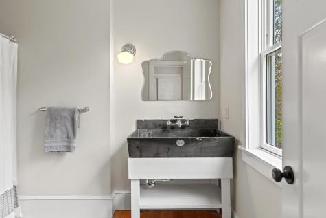 15 Pumpkin Hollow Cumberland ME 04021