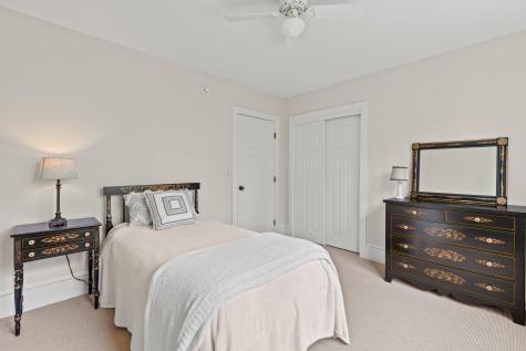 15 Pumpkin Hollow Cumberland ME 04021