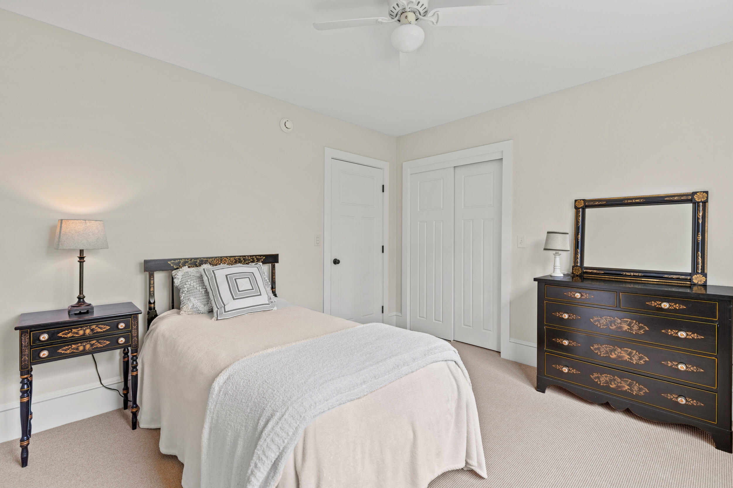 15 Pumpkin Hollow Cumberland ME 04021