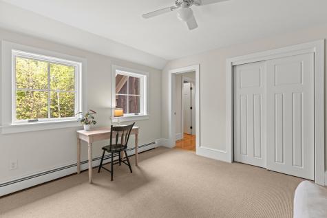 15 Pumpkin Hollow Cumberland ME 04021