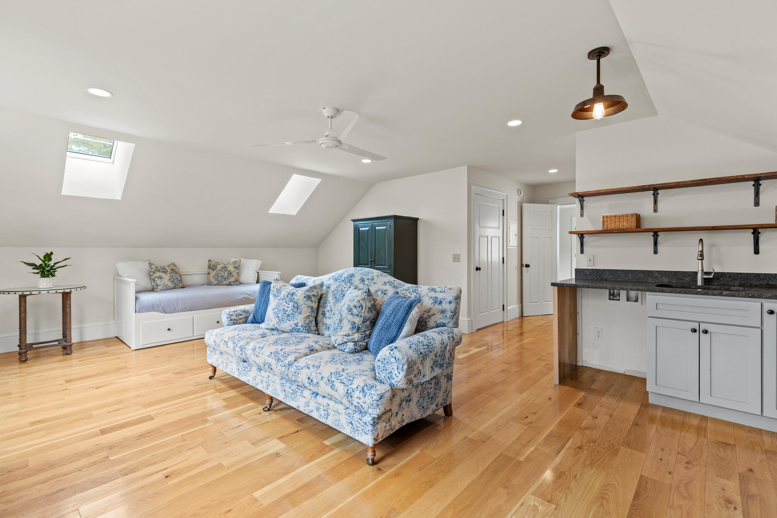 15 Pumpkin Hollow Cumberland ME 04021