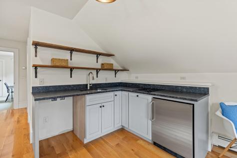 15 Pumpkin Hollow Cumberland ME 04021