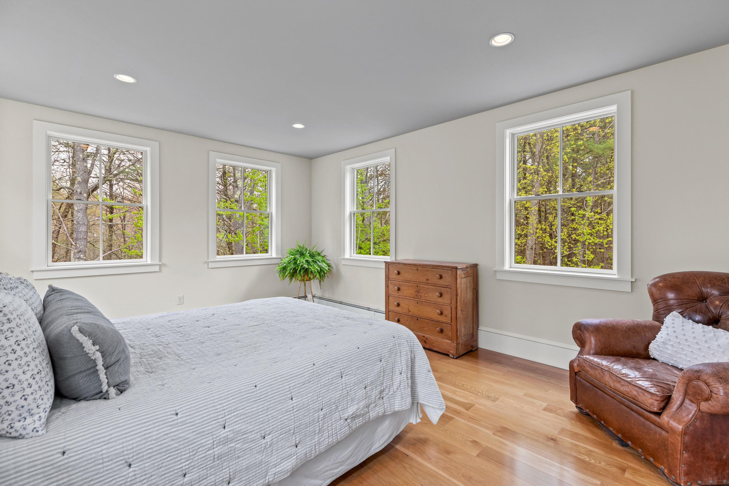 15 Pumpkin Hollow Cumberland ME 04021