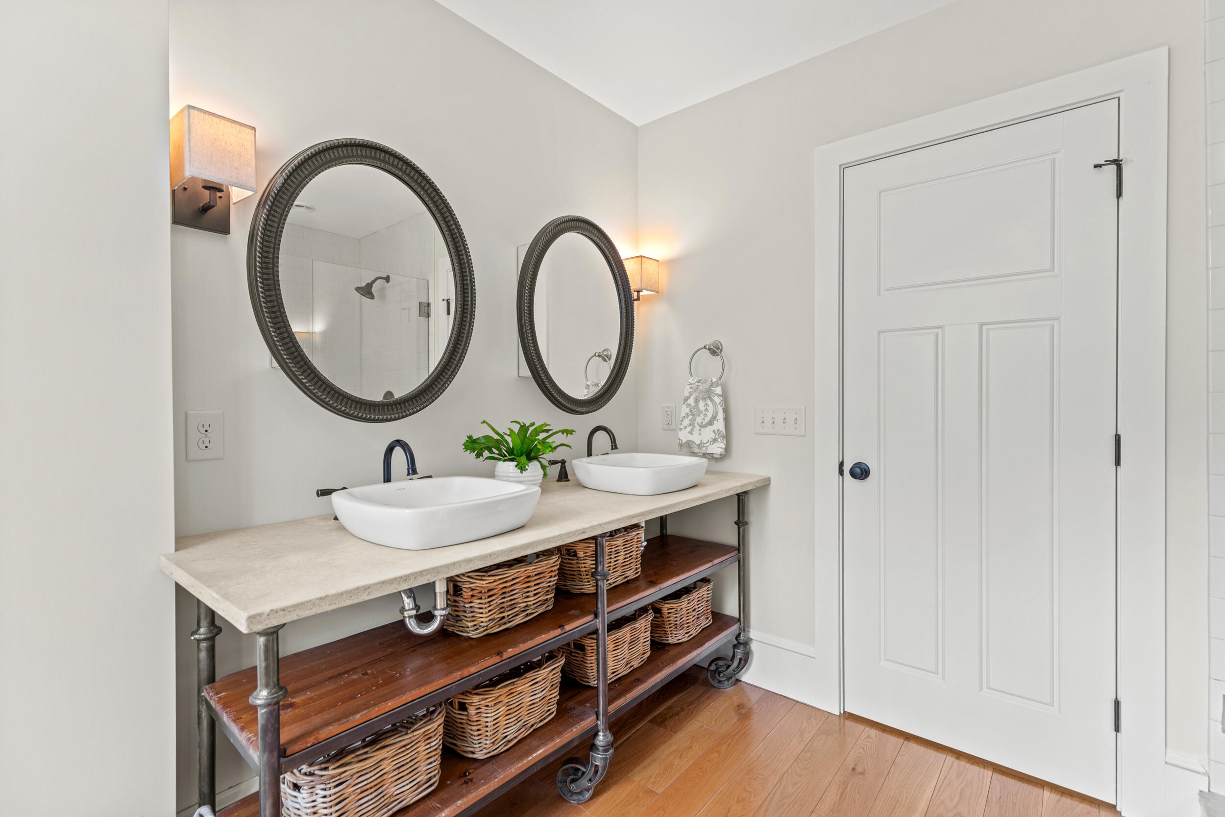 15 Pumpkin Hollow Cumberland ME 04021