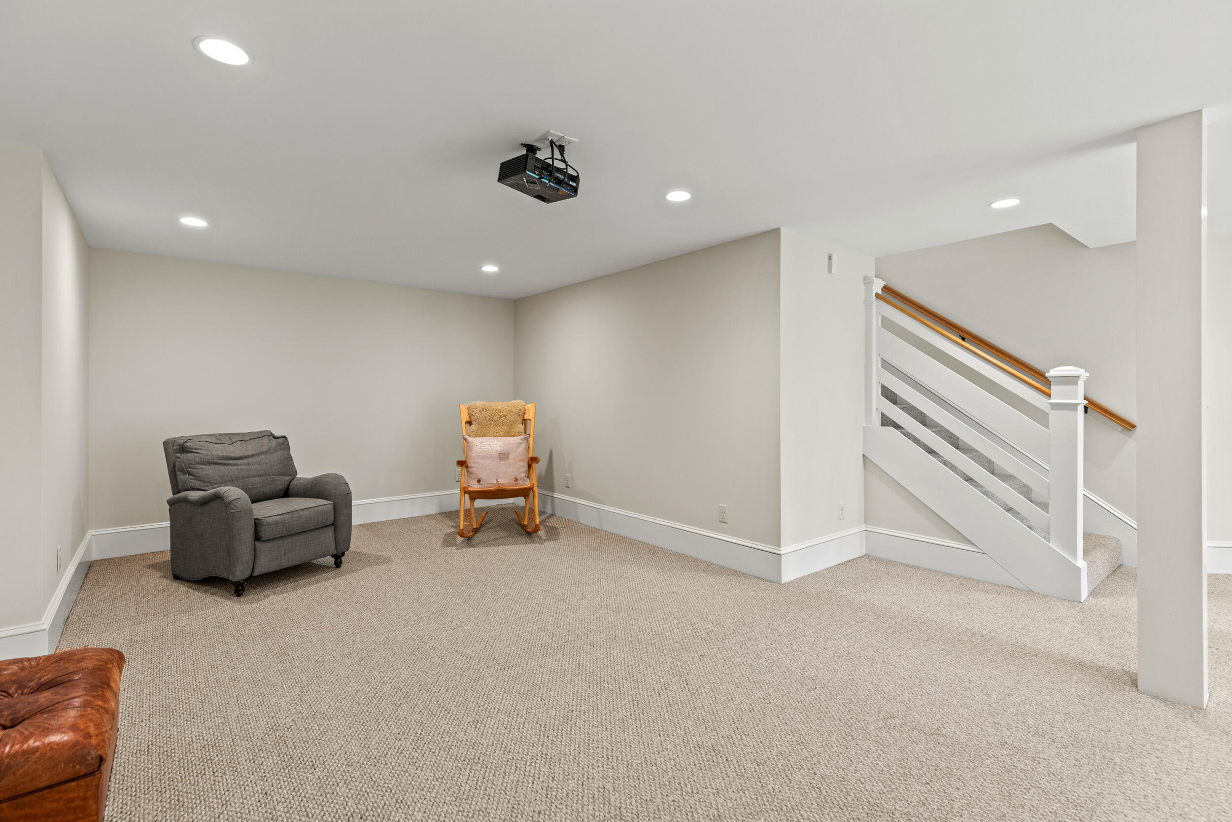 15 Pumpkin Hollow Cumberland ME 04021