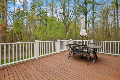 15 Pumpkin Hollow Cumberland ME 04021