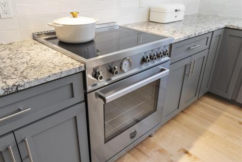 1 Little Bird Lane Brunswick ME 04011