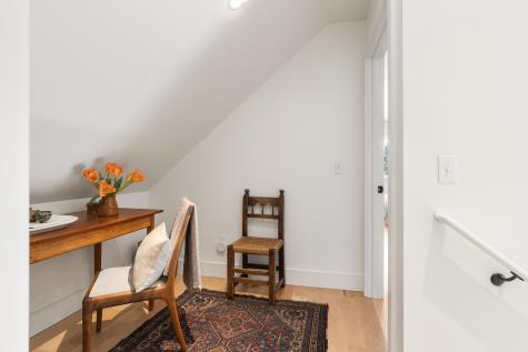 1 Little Bird Lane Brunswick ME 04011