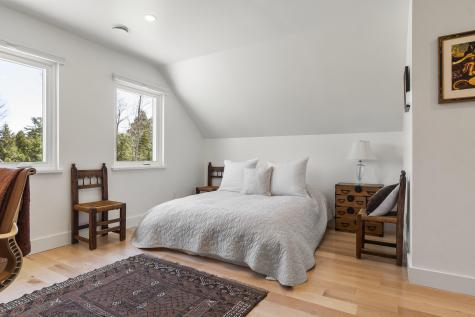 1 Little Bird Lane Brunswick ME 04011