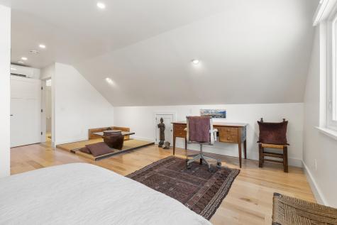 1 Little Bird Lane Brunswick ME 04011