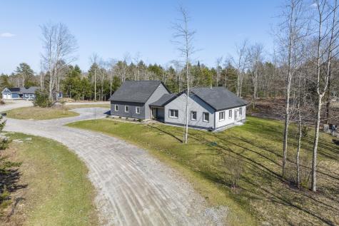 1 Little Bird Lane Brunswick ME 04011