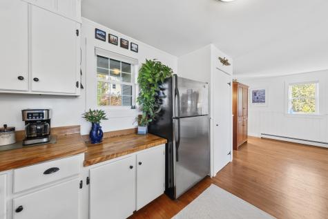 693 Wiscasset Road Boothbay ME 04537