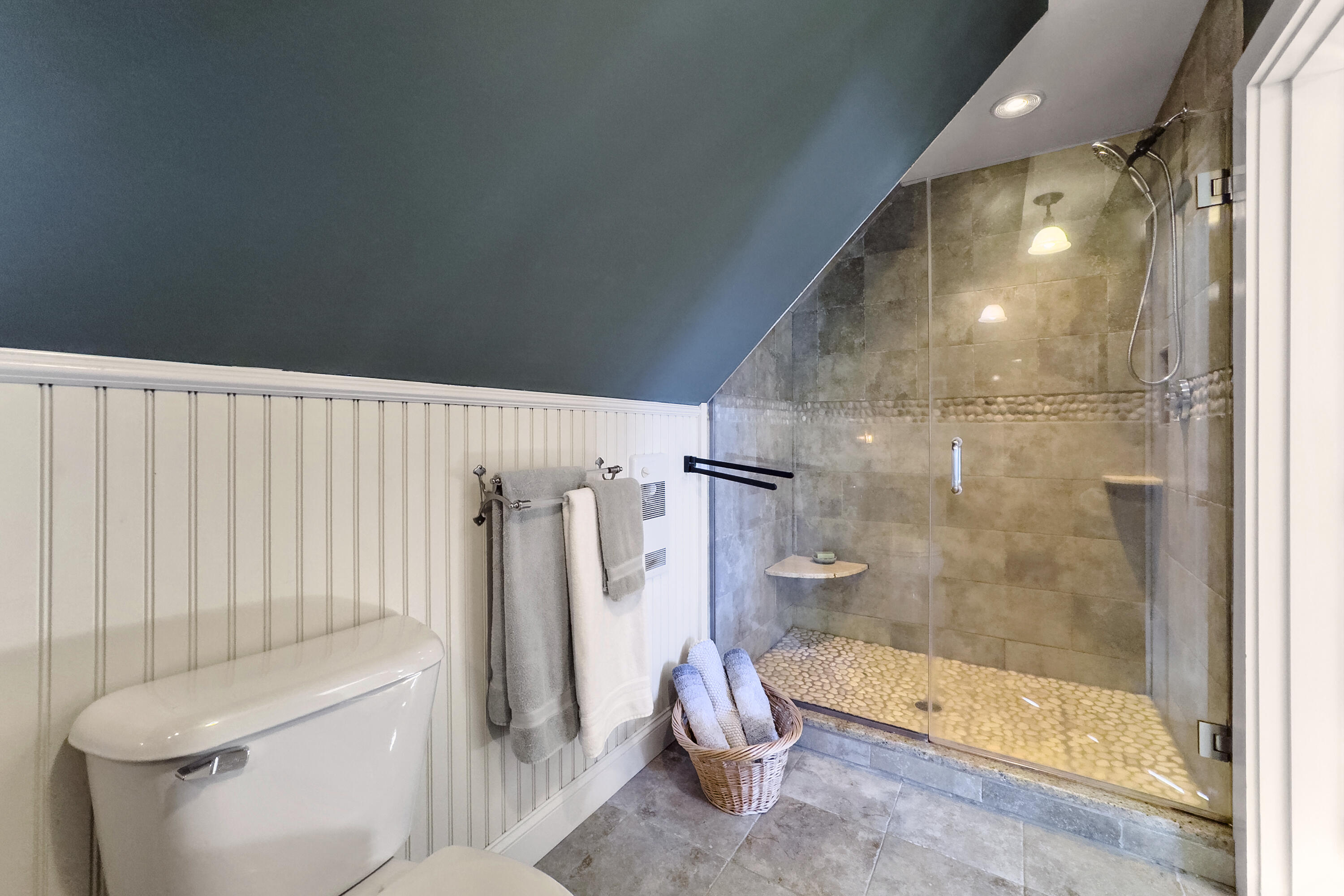 693 Wiscasset Road Boothbay ME 04537