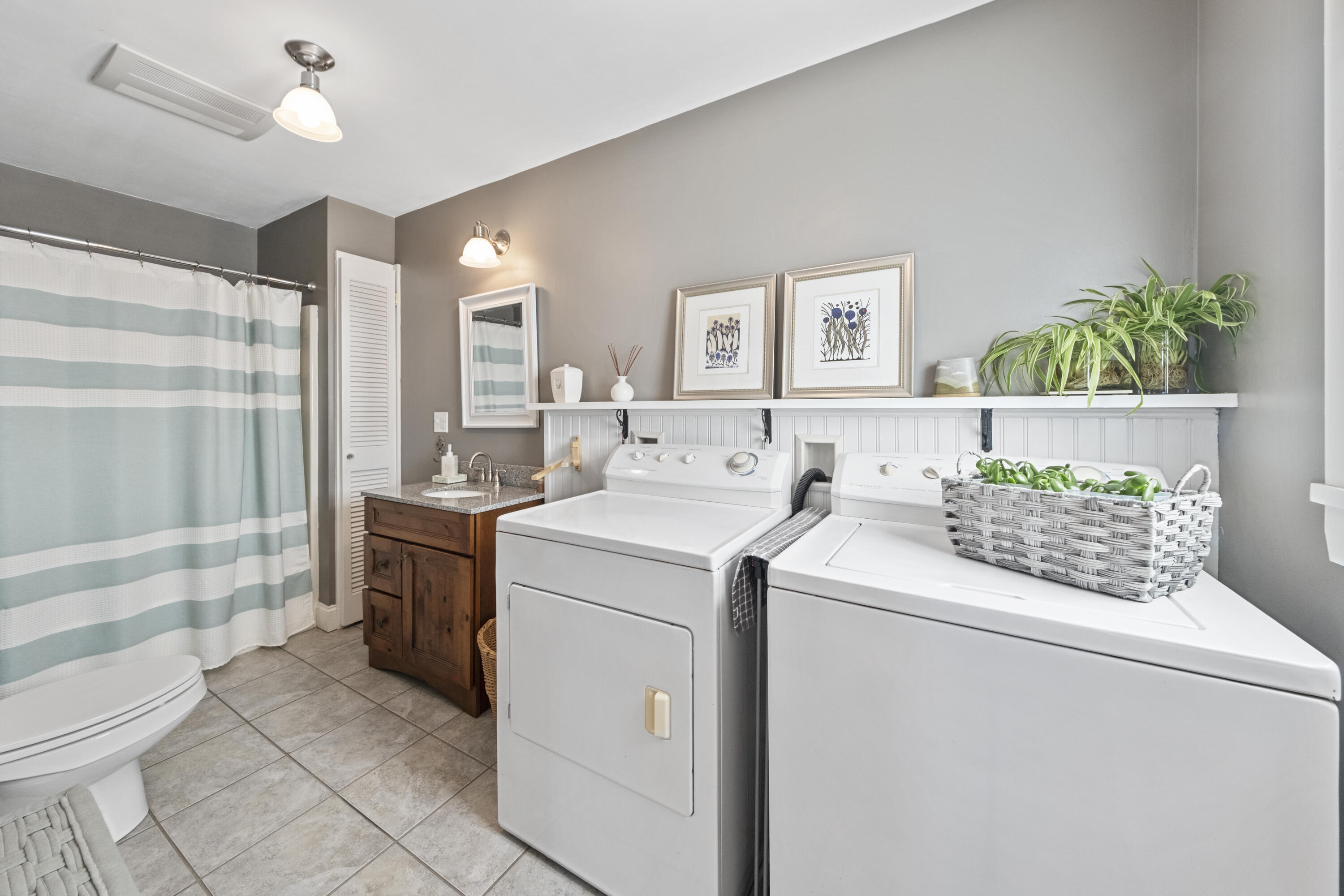 693 Wiscasset Road Boothbay ME 04537