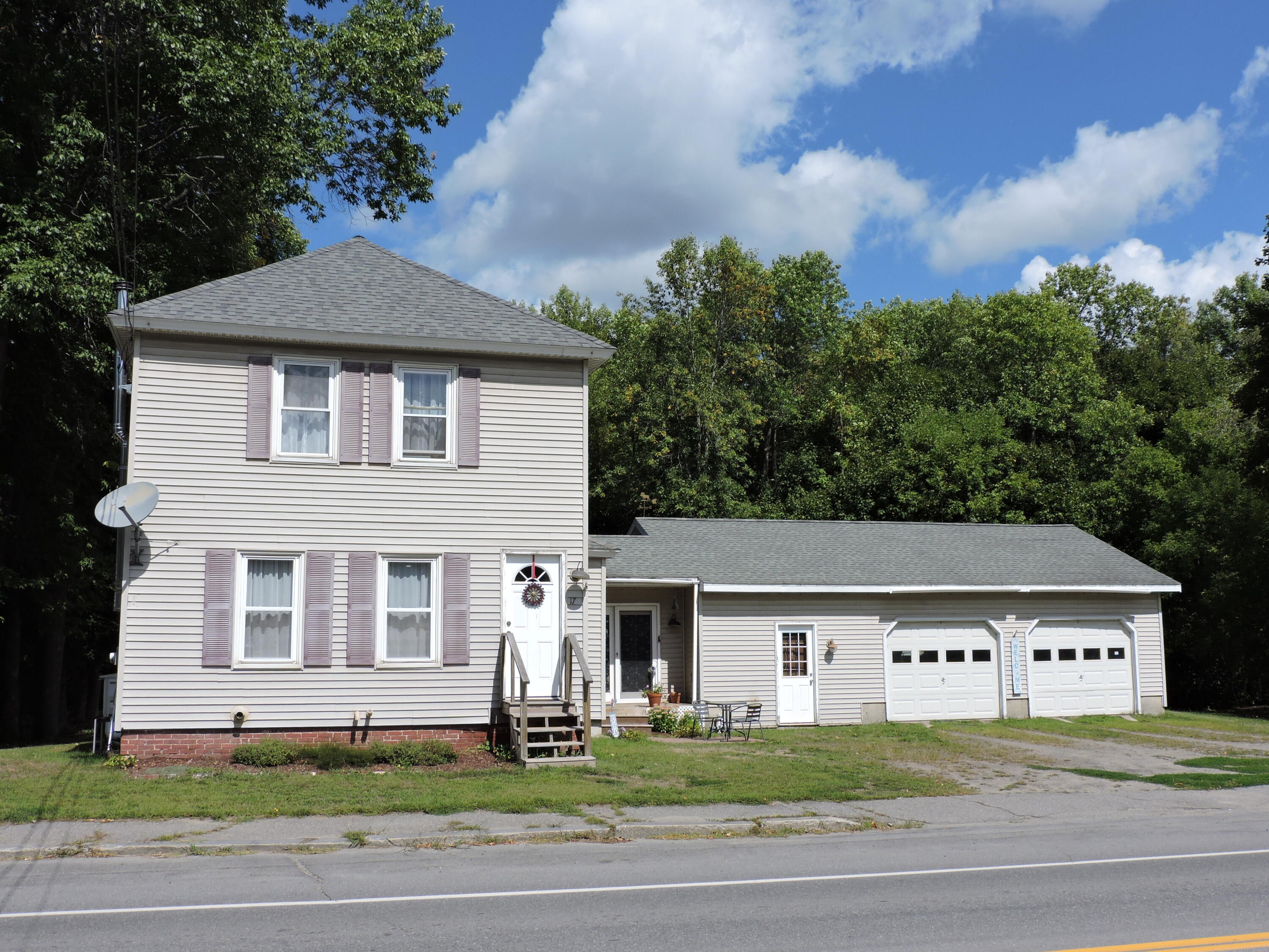 17 Baker Street Clinton ME 04927
