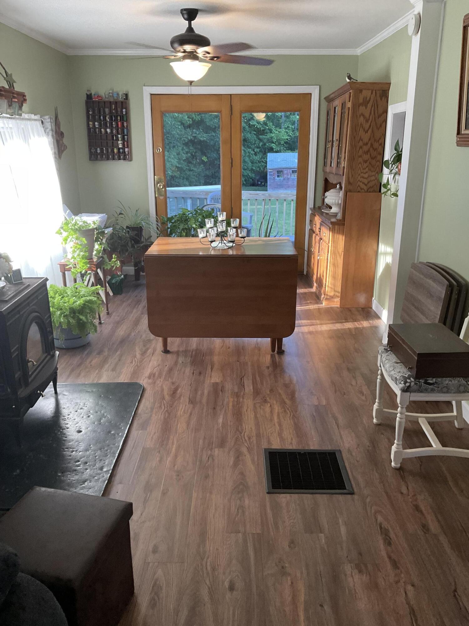 17 Baker Street Clinton ME 04927