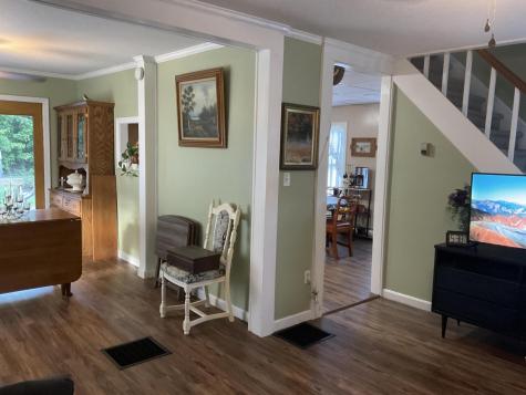 17 Baker Street Clinton ME 04927