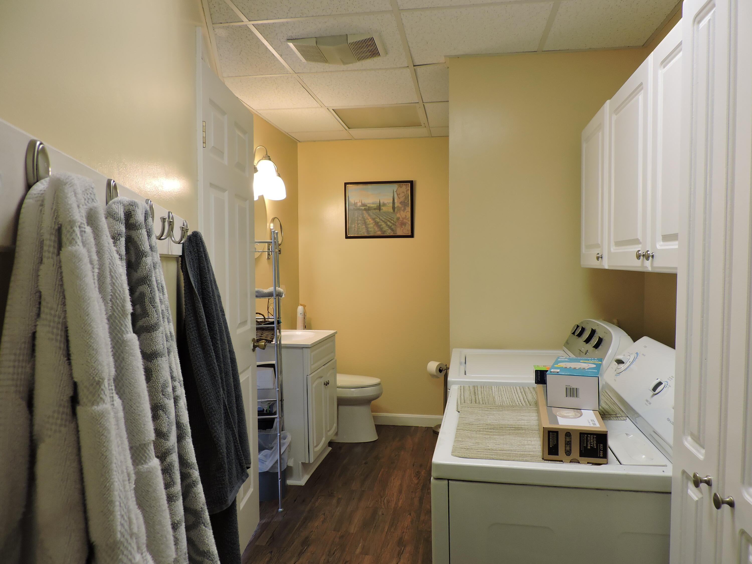 17 Baker Street Clinton ME 04927