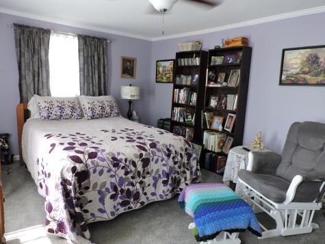 17 Baker Street Clinton ME 04927