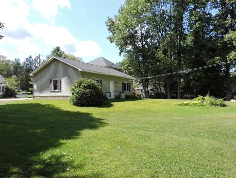 17 Baker Street Clinton ME 04927