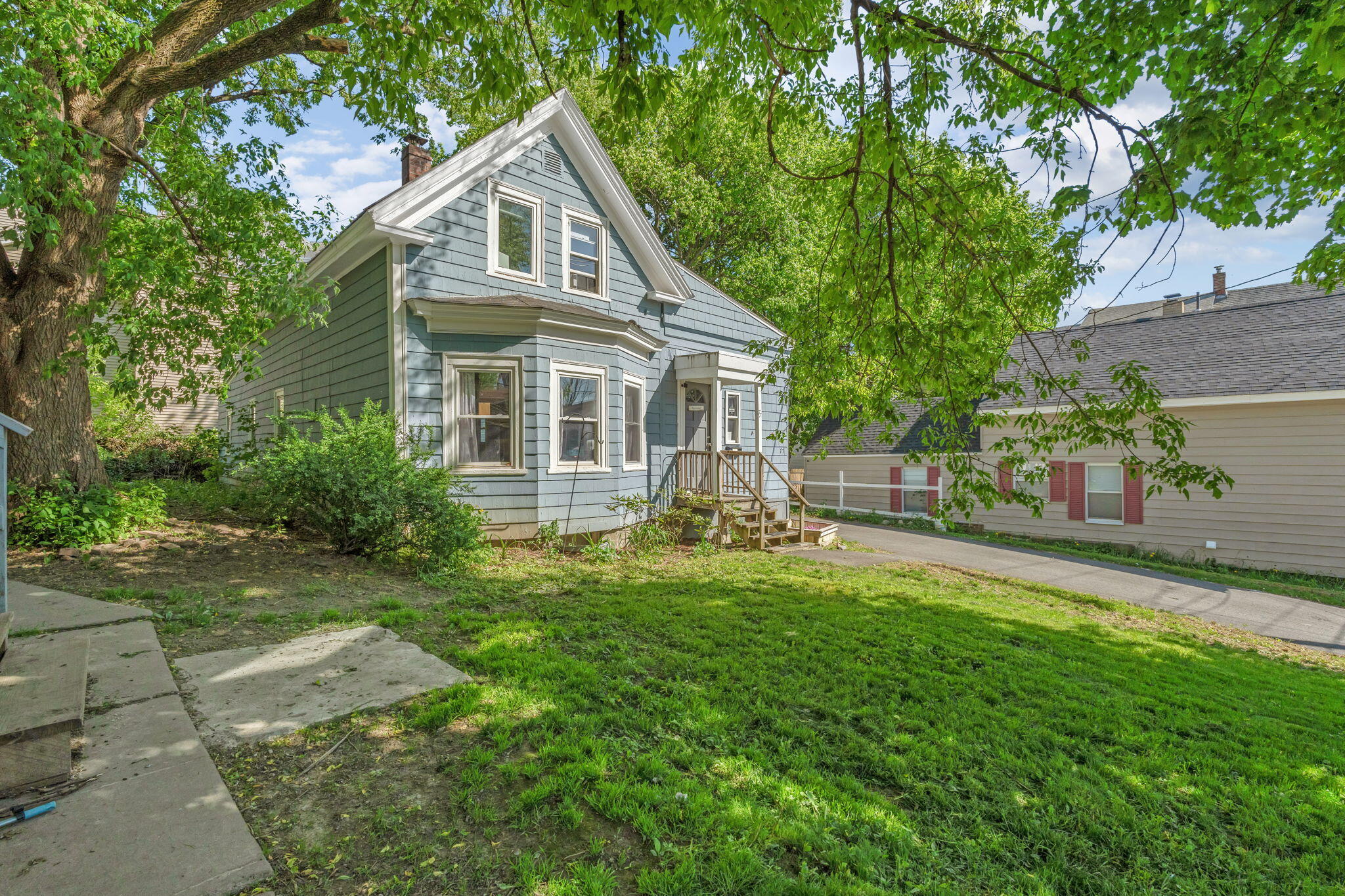 77 Oak Street Lewiston ME 04240