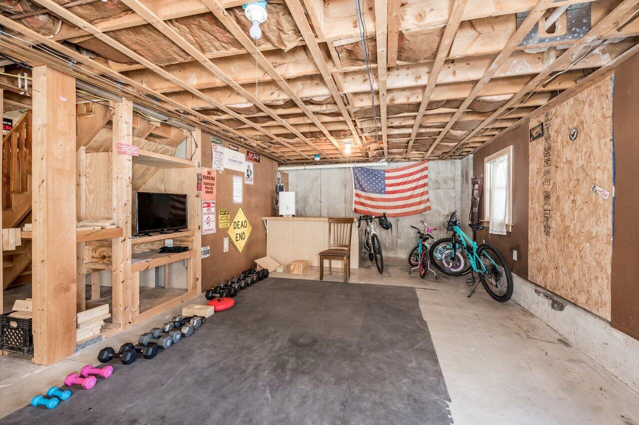 5 Mckenna Lane York ME 03909