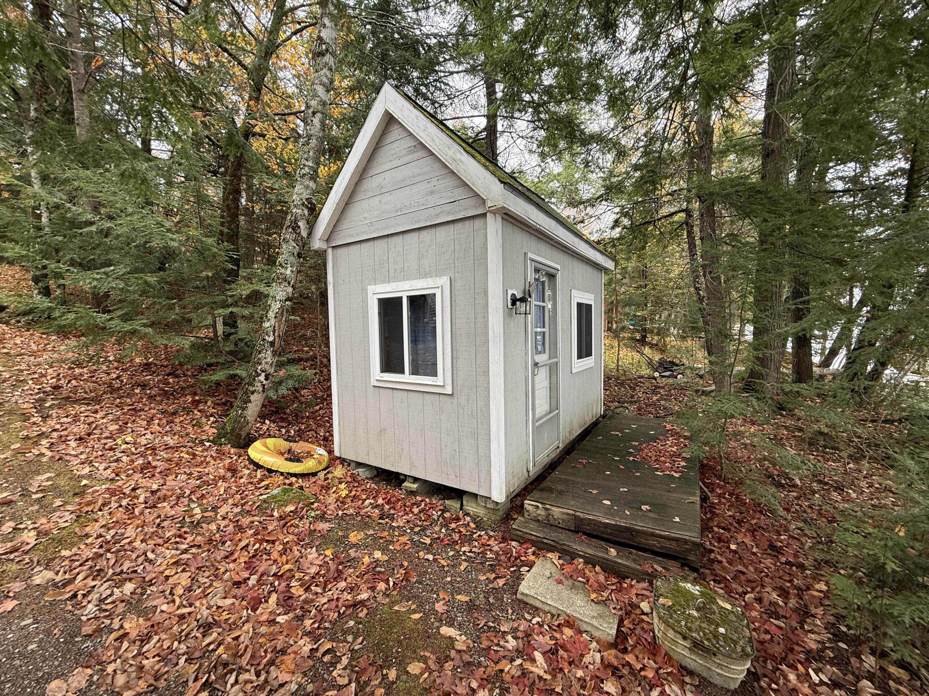 55 Mcnelly Road Island Falls ME 04747