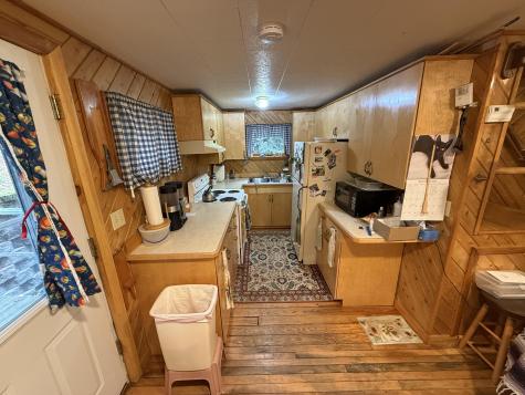 55 Mcnelly Road Island Falls ME 04747