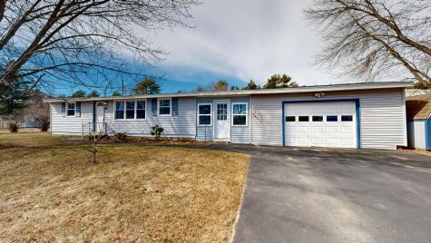 23 Sterling Road Auburn ME 04210