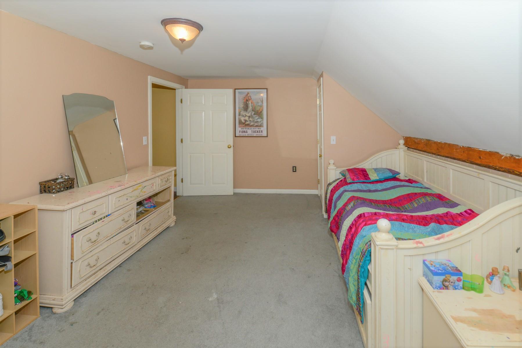 30 Graffam Road Baldwin ME 04091