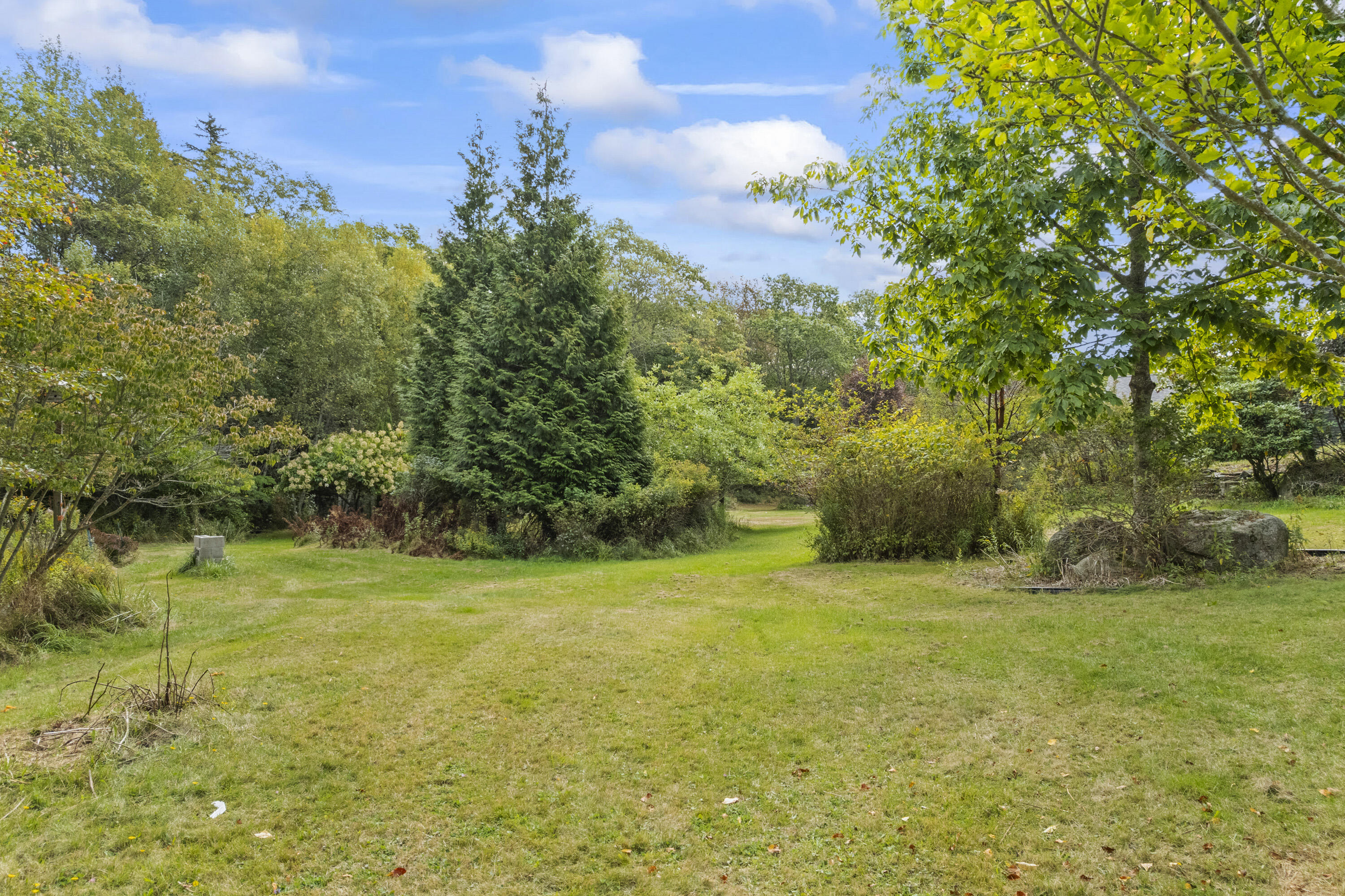 392 Indian Point Road Georgetown ME 04548