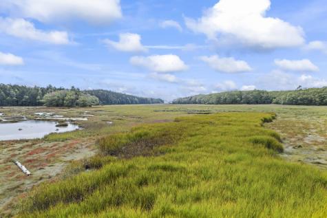 392 Indian Point Road Georgetown ME 04548