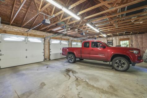 42 Cobb Road Poland ME 04274
